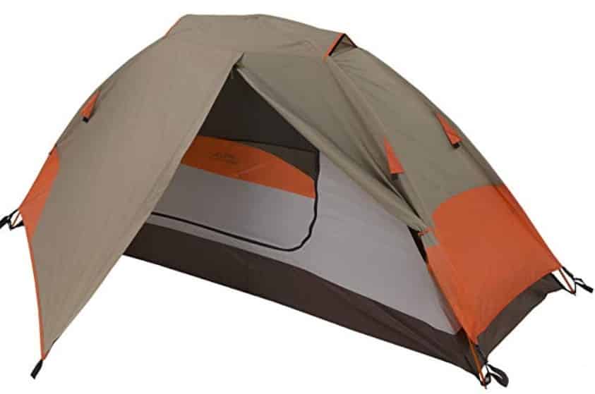 Tent with a vestibule