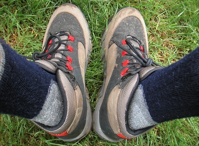 Why You Shouldn't Wear Cotton Socks for Hiking - What You Should Wear  Instead - core mountaineering