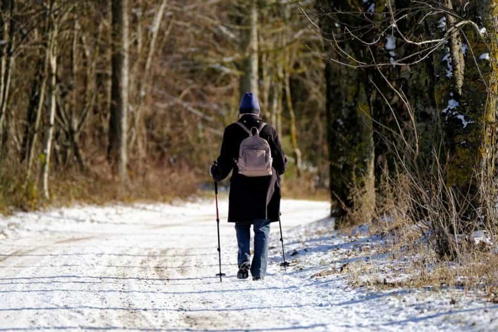 How to Keep Your Feet Warm on a Cold Weather Walk