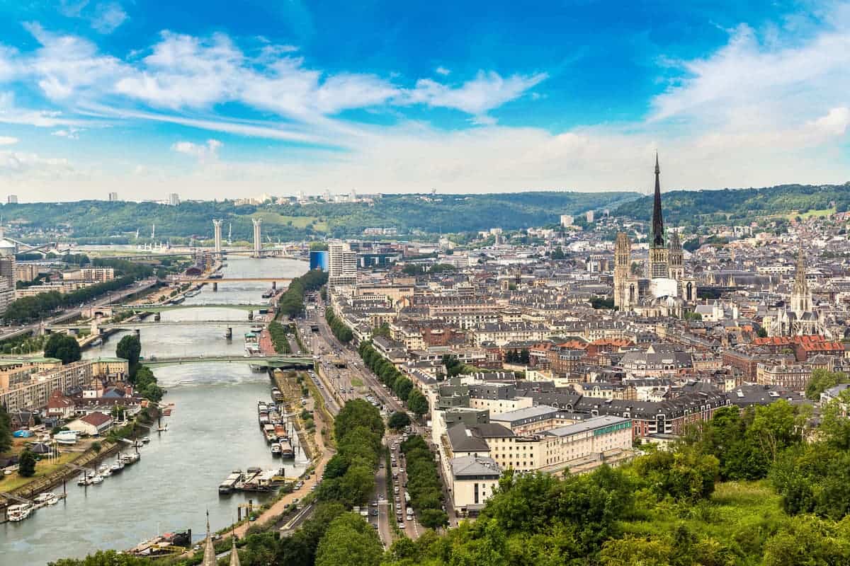 Panoramic aerial view of Rouen.